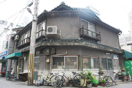 1210_01.jpg 1210_01.jpg