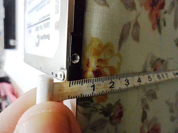 兼容穩定快速高容量並蓄Seagate Laptop Thin SSHD混閤式硬碟開箱心得