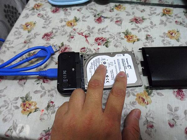 兼容穩定快速高容量並蓄Seagate Laptop Thin SSHD混閤式硬碟開箱心得