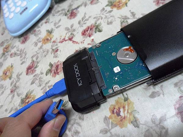 兼容穩定快速高容量並蓄Seagate Laptop Thin SSHD混閤式硬碟開箱心得