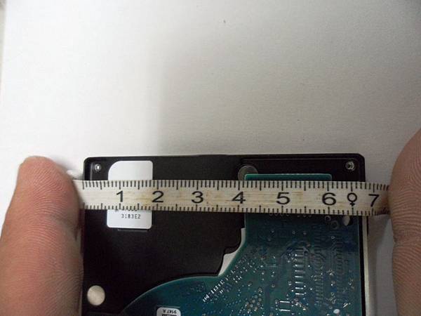 兼容穩定快速高容量並蓄Seagate Laptop Thin SSHD混閤式硬碟開箱心得