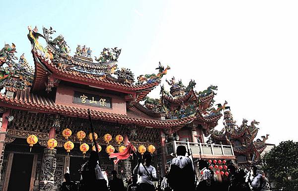 858641_564692403542862_1358665562_o