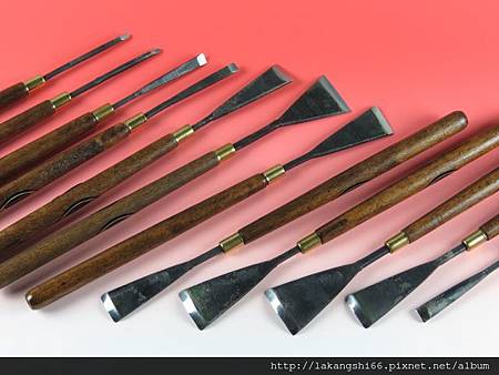 新工和木柄雕刻刀(12支組。近拍一) (640x480)