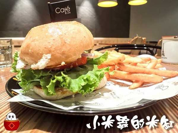 市政府下午茶|樂子咖啡 Cafe Cafe~早午餐、漢堡、鐵鍋煎餅 - 第11張圖
