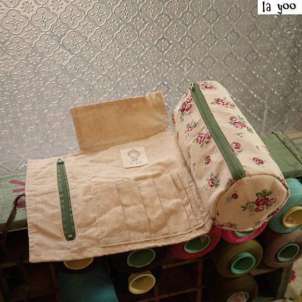 萬花筒復古白攤開圖