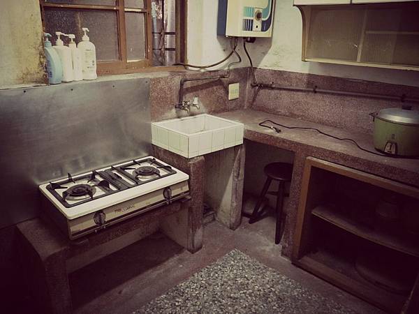 la yoo來喲老屋整修 la yoo來喲老屋整修