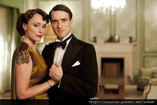 upstairs-downstairs_286943c