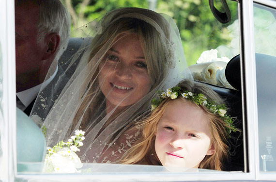 Kate Moss arrives to her wedding.jpeg
