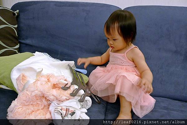 好多洋裝喔