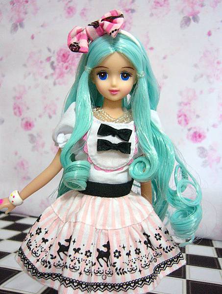 Love Jenny 2011 SS Fashions (3).jpg