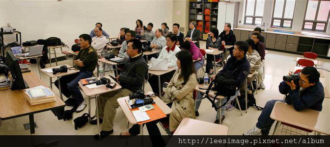 2556433646349089317323