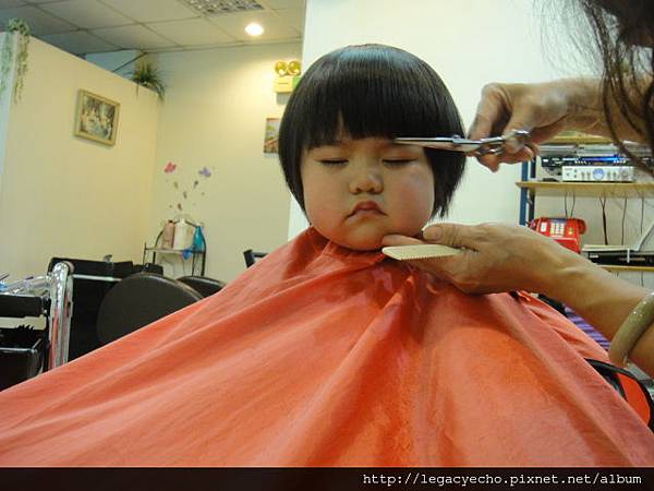 亮亮剪髮06 亮亮剪髮06