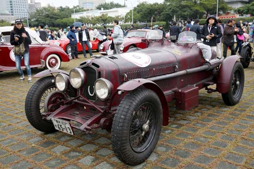 http://www.facebook.com/legendcar436
