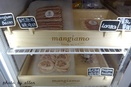 mangiano28.JPG