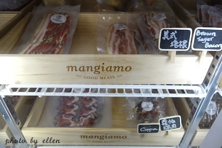 mangiano29.JPG