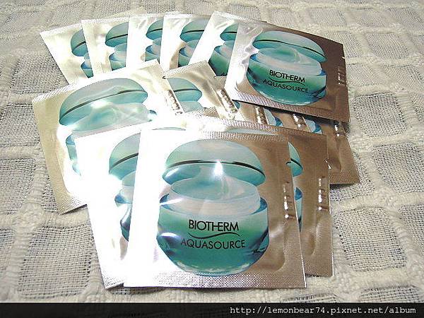 【碧兒泉BIOTHERM肌底保濕晶萃凝凍】專屬美肌的水透亮