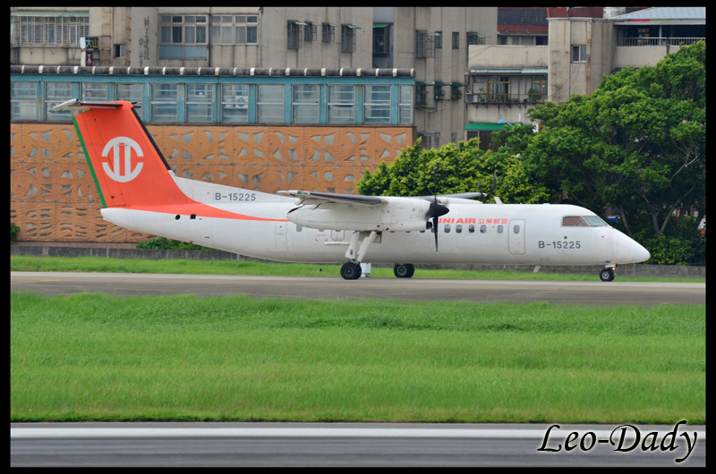 UIA_B-15225_20140818_B7-317_LZN_01.jpg UIA_B-15225_20140818_B7-317_LZN_01.jpg