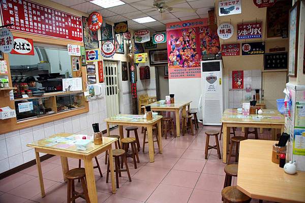 餐桌擺設.JPG