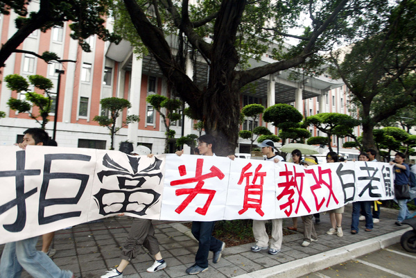 白老鼠.jpg 白老鼠.jpg