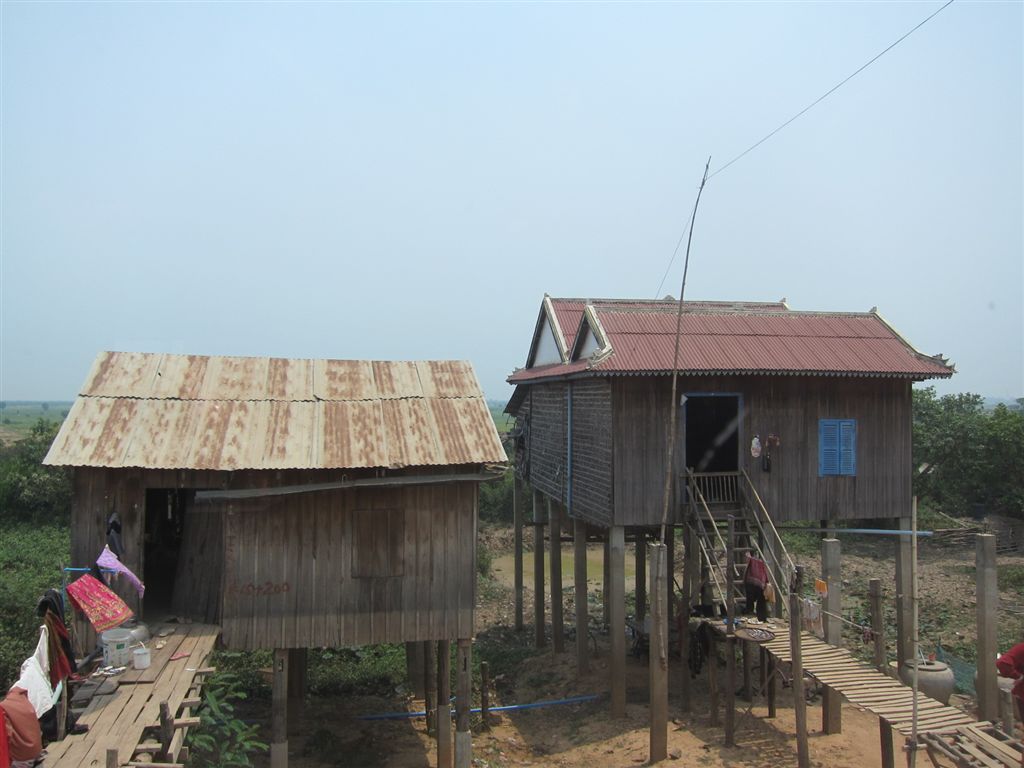 高腳屋.JPG 高腳屋.JPG