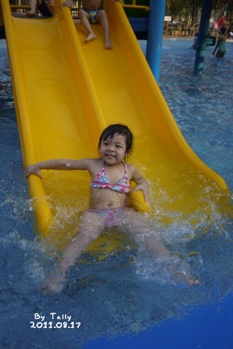 整個邁開步伐往前行越來越不怕 整個邁開步伐往前行越來越不怕