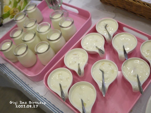 優格沒想到那麼好吃!本來我以為奶酪會比較受歡迎呢