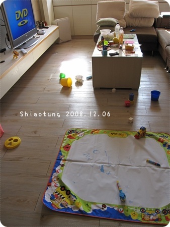 女朋友一回來就戰亂,她男朋友前一天整理好久...