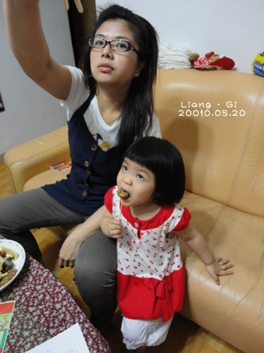 這兩個在吃鹽酥雞