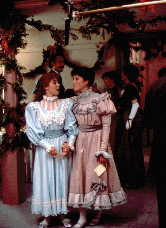 Anne_party_dress_1.gif Anne_party_dress_1.gif