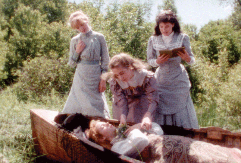 BTS_Anne_in_the_boat.gif BTS_Anne_in_the_boat.gif