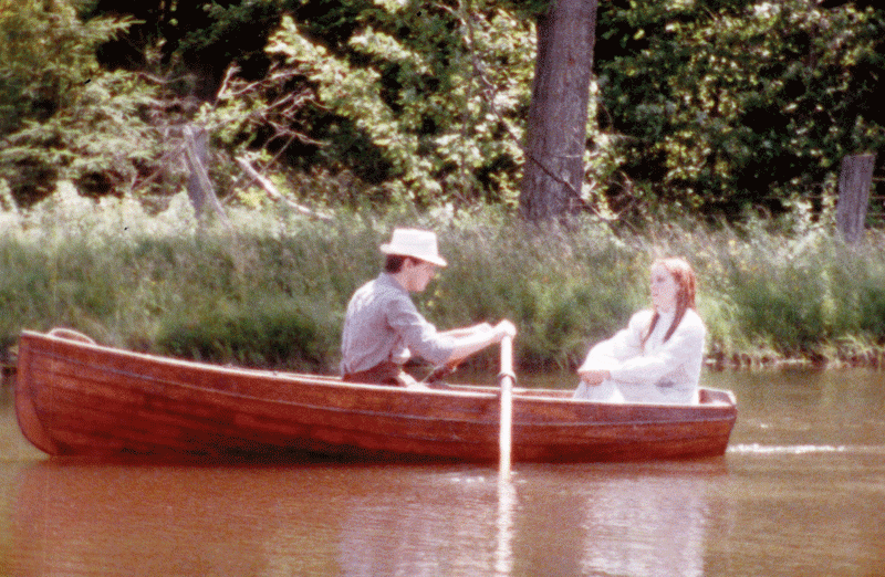 BTS_Gill_and_Anne_in_the_boat.gif BTS_Gill_and_Anne_in_the_boat.gif