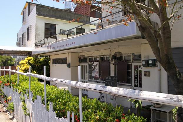 193CAFE (2) 193CAFE (2)