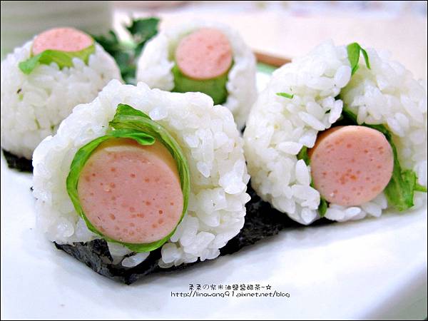 2013-1213-桂冠-明太子魚香腸飯糰 (1).jpg