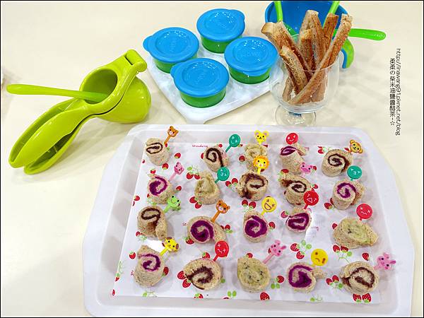 2014-0728-Nuby 鮮果園系列-吐司水果泥瑞士捲 (3).jpg