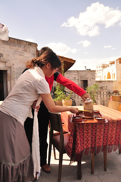 老闆要我敲陶罐