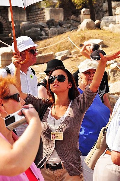 沿路看到漂亮的女導遊 沿路看到漂亮的女導遊