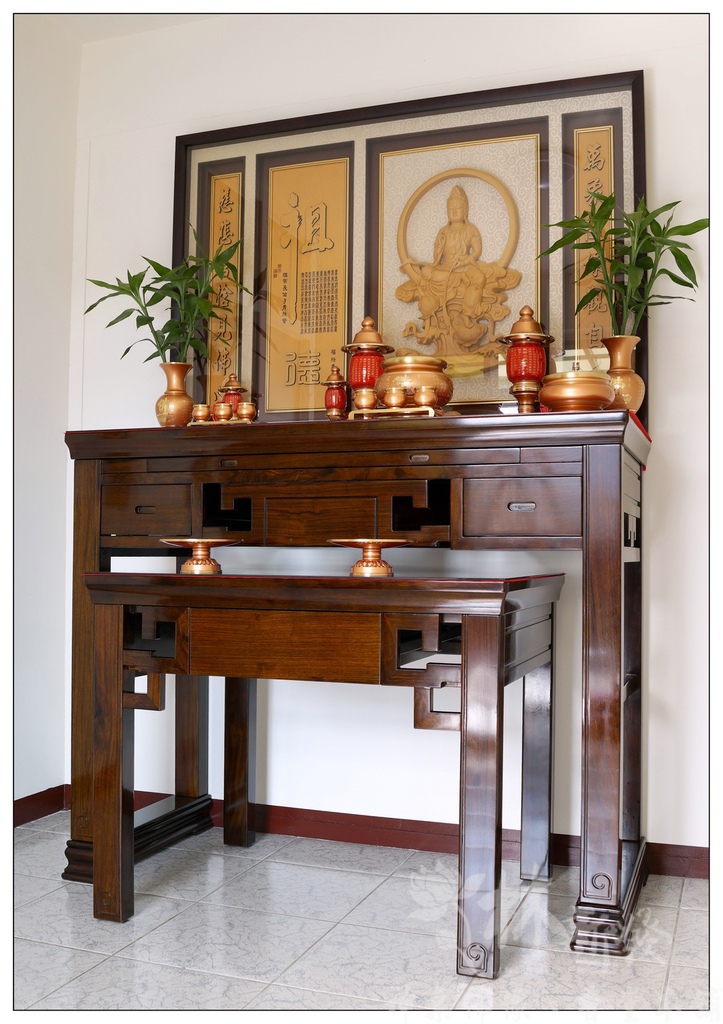 五尺一黑紫檀、禪風神桌、圓月觀音雕刻聯