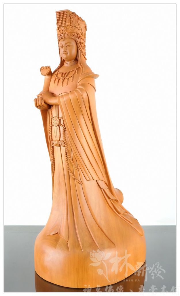 神像藝術-湄洲媽祖(天上聖母娘娘)-二尺二台灣檜木 神像藝術-湄洲媽祖(天上聖母娘娘)-二尺二台灣檜木