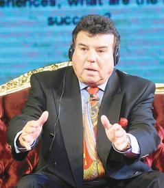 房地產業務王霍金斯（圖）與保險業務王伊瑟頓兩大國際銷售天王昨天訪台對談，