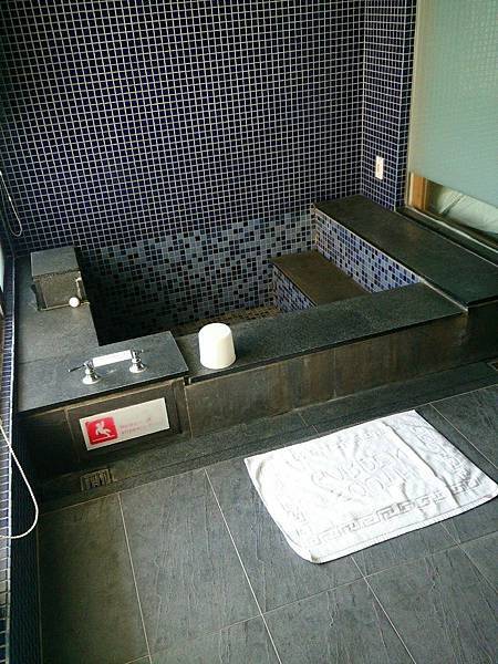 白天浴缸 白天浴缸