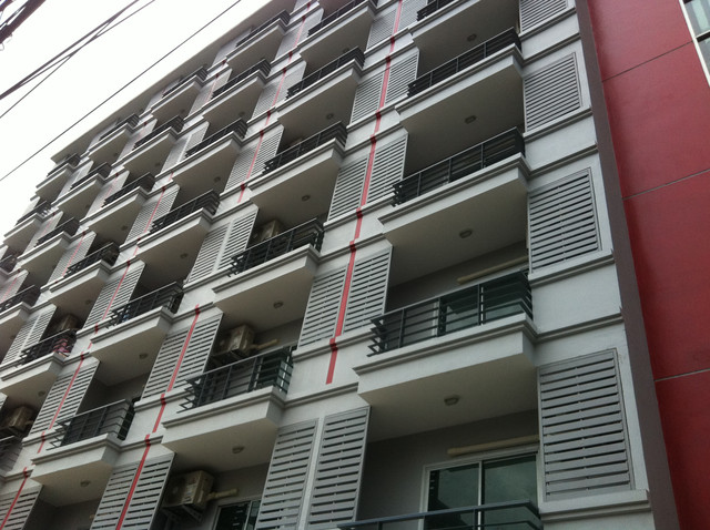 紅色建築.jpg