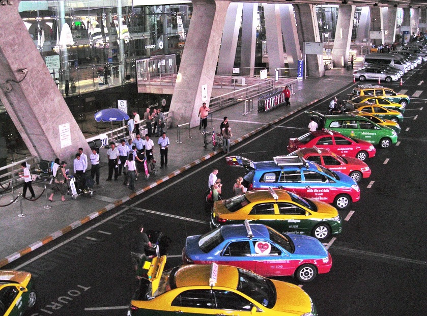 Main_Taxicab_stand_of_Suvarnabhumi_Airport