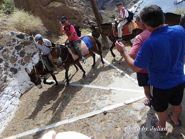 1Santorini (21) 1Santorini (21)