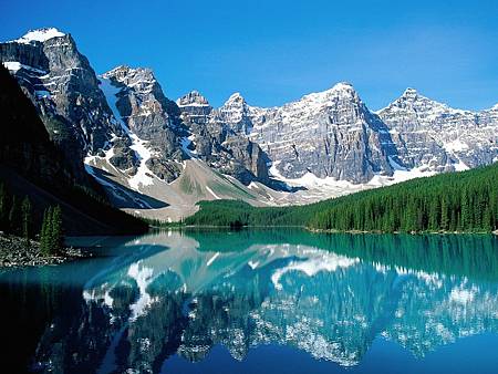moraine_lake_valley_of_ten_peaks-normal