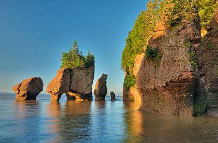 Hopewell-Rocks---New-Brunswick