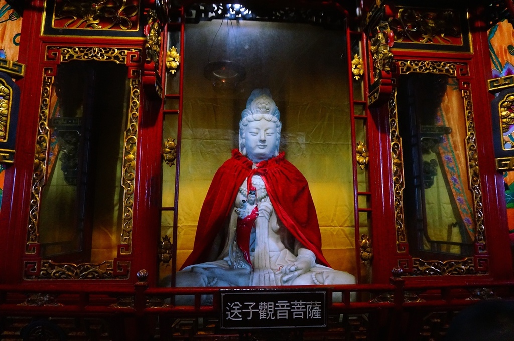 普陀山 - 佛顶山.慧济寺.观音宝殿.送子观音