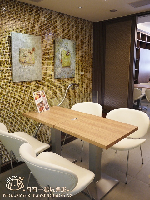 台南 L+B coffee 綠色咖啡館 老屋全日早午餐Brunch 愛心鬆餅下午茶 超時空明信片與未來有約 藝文展覽空間 台南 L+B coffee 綠色咖啡館 老屋全日早午餐Brunch 愛心鬆餅下午茶 超時空明信片與未來有約 藝文展覽空間