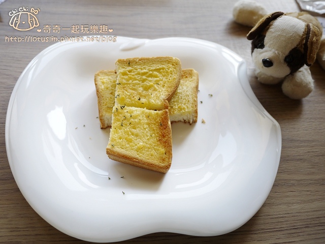 台南 L+B coffee 綠色咖啡館 老屋全日早午餐Brunch 愛心鬆餅下午茶 超時空明信片與未來有約 藝文展覽空間 台南 L+B coffee 綠色咖啡館 老屋全日早午餐Brunch 愛心鬆餅下午茶 超時空明信片與未來有約 藝文展覽空間