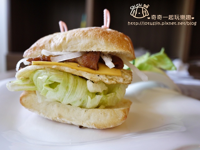 台南 L+B coffee 綠色咖啡館 老屋全日早午餐Brunch 愛心鬆餅下午茶 超時空明信片與未來有約 藝文展覽空間 台南 L+B coffee 綠色咖啡館 老屋全日早午餐Brunch 愛心鬆餅下午茶 超時空明信片與未來有約 藝文展覽空間