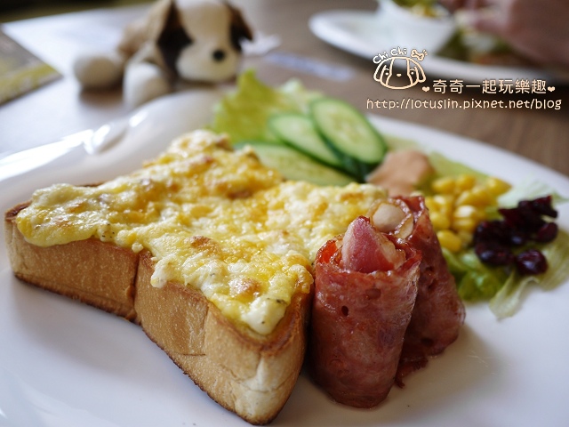 台南 L+B coffee 綠色咖啡館 老屋全日早午餐Brunch 愛心鬆餅下午茶 超時空明信片與未來有約 藝文展覽空間 台南 L+B coffee 綠色咖啡館 老屋全日早午餐Brunch 愛心鬆餅下午茶 超時空明信片與未來有約 藝文展覽空間